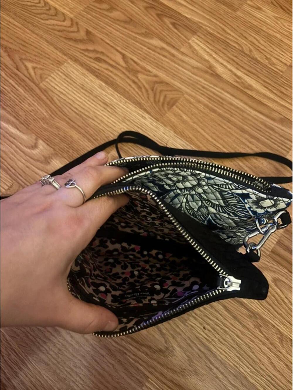 Vera Bradley Interchangeable Crossbody/Wristlet - Picture 6 of 9